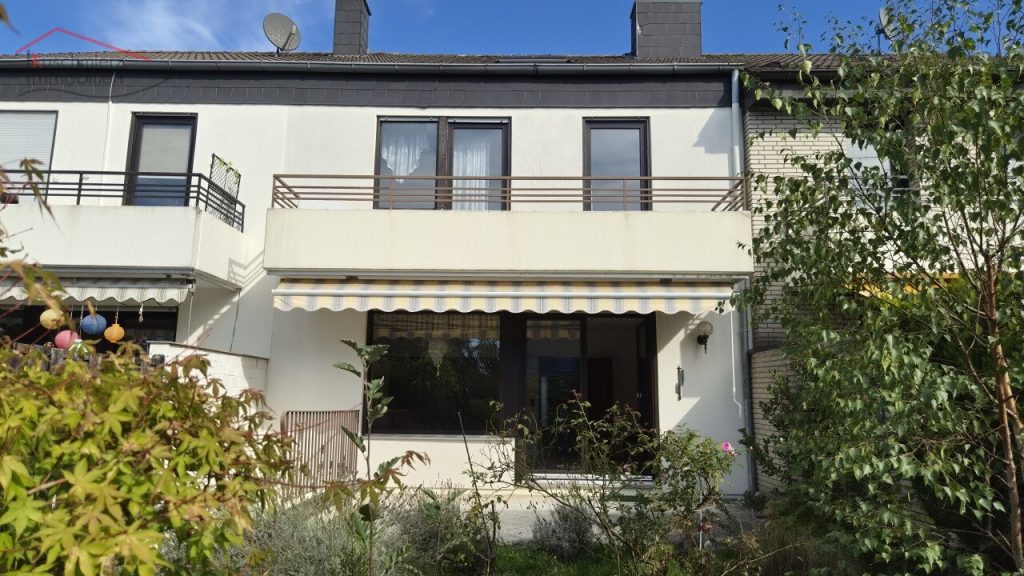 Hausansicht Garten